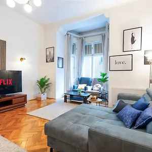  Apartament Szasz Buda Vila Apartment